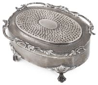 An Edwardian silver trinket box, hallmarked Birmingham 1905