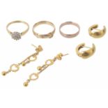 An 18ct gold buckle ring and various other items