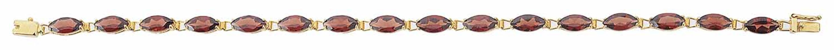 A delicate Continental 18K gold garnet set bracelet