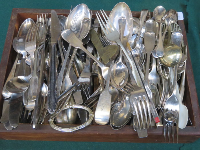 PARCEL OF SILVER PLATED FLATWARE
