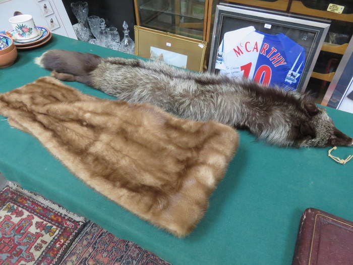 LADIES VINTAGE FUR STOAL AND ANOTHER