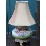 PAIR OF FLORAL DECORATED GLASS BULBOUS TABLE LAMPS ON GILT METAL SUPPORTS