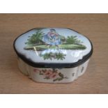 BILSTON ENAMELLED PILL BOX WITH HINGED COVER