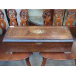 INLAID WOODEN CASED 10 AIRS MUSICAL BOX