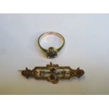 9ct GOLD DRESS RING AND 9ct GOLD VICTORIAN BAR BROOCH