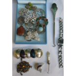 PARCEL OF VARIOUS SILVER COLOURED COSTUME JEWELLERY, ETC.