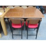 1970s STYLE EXTENDING DINING TABLE WITH ONE LEAF AND FOUR CHAIRS