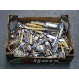 BOX CONTAINING VARIOUS SILVER PLATED FLATWARE
