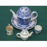 PARCEL OF VARIOUS BLUE AND WHITE CERAMICS INCLUDING TEAPOT, COFFEE CAN AND PLATE, ETC.