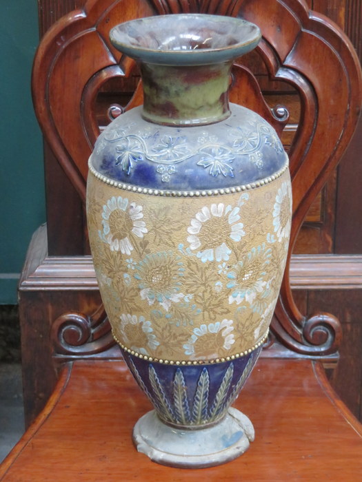 LARGE ROYAL DOULTON CERAMIC VASE, FOR RESTORATION,