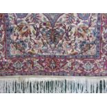 DECORATIVE MIDDLE EASTERN STYLE FLOOR RUG