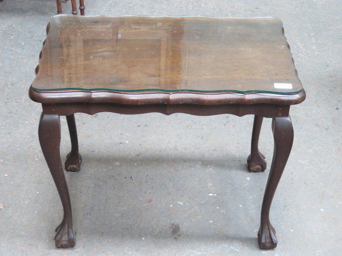 MAHOGANY GLASS TOPPED OCCASIONAL TABLE ON BALL AND CLAW SUPPORTS