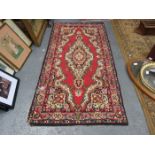 DECORATIVE MIDDLE EASTERN STYLE FLOOR RUG