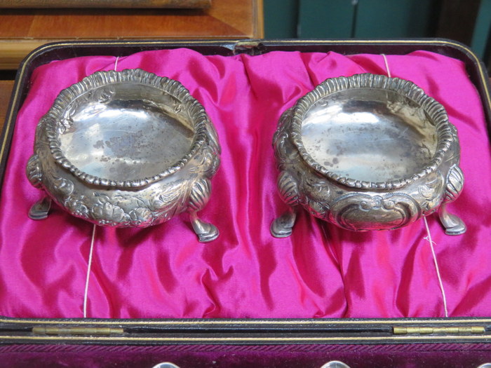 PAIR OF VICTORIAN HALLMARKED SILVER OPEN SALTS,