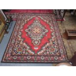 DECORATIVE MIDDLE EASTERN STYLE FLOOR RUG