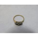 18ct GOLD THREE STONE DIAMOND RING