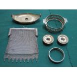 MIXED LOT INCLUDING PLATED MESH EVENING PURSE AND VARIOUS SILVER ITEMS