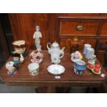 SUNDRY LOT OF CERAMICS INCLUDING ROYAL DOULTON TOBY JUG, LLADRO STYLE FIGURE, ETC.