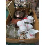 SUNDRY LOT INCLUDING CERAMICS, PLUS GLASS, JAPANESE TEA SET, COPPER KETTLE, LINEN,