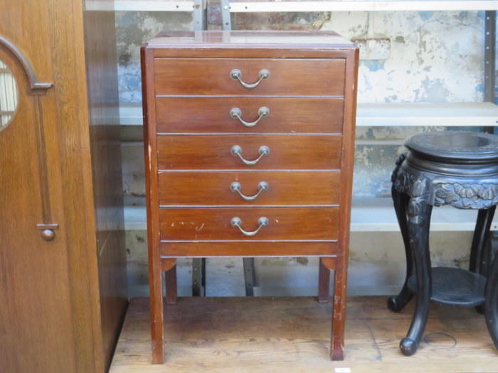 FIVE DRAWER MAHOGANY CHEST