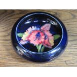 SMALL MOORCROFT TUBELINED FLORAL DECORATED DISH