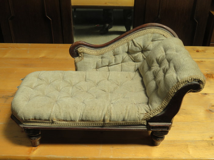 VICTORIAN UPHOLSTERED APPRENTICE CHAISE LONGUE