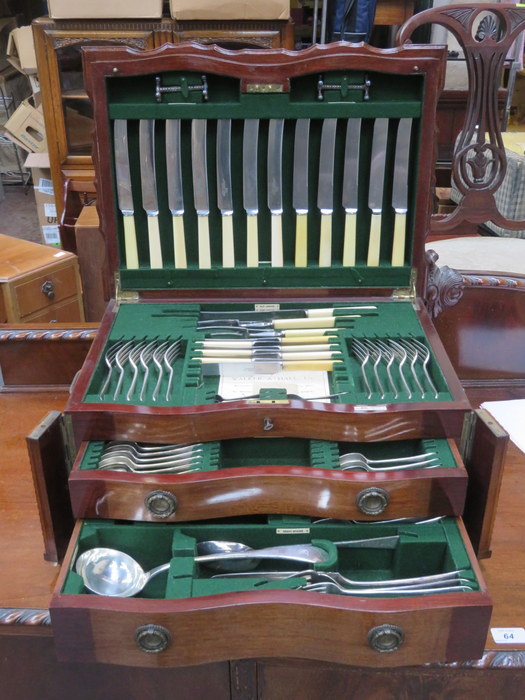 MAHOGANY CASED CANTEEN OF SILVER PLATED CUTLERY BY WALKER & HALL