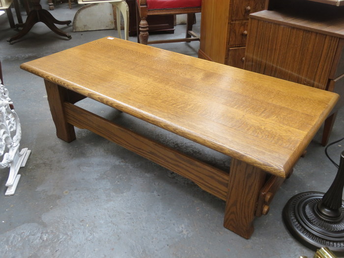 MODERN OAK COFFEE TABLE