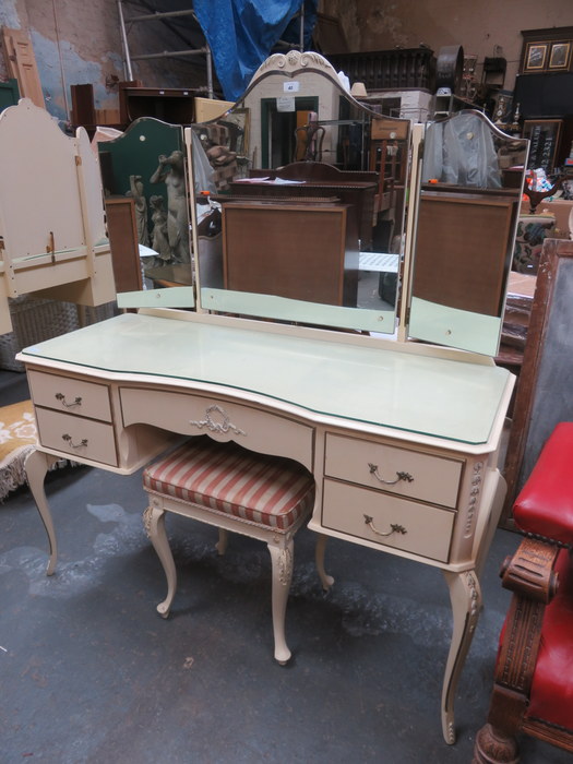 CREAM AND GILDED FIVE DRAWER DRESSING TABLE AND STOOL