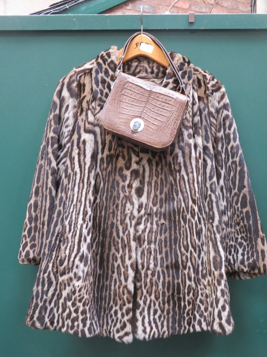 LADIES VINTAGE FUR COAT AND STOLE PLUS HANDBAG, ETC.