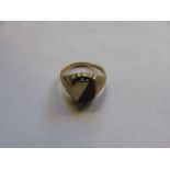 9ct GOLD SIGNET RING