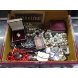 CASE CONTAINING VARIOUS COSTUME JEWELLERY, ETC.