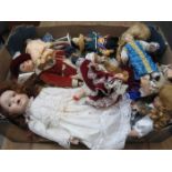 COLLECTION OF MODERN GOOD QUALITY DOLLS,