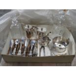 MIXED LOT OF SILVER PLATEDWARE, FLATWARE, GLASS CLARET JUG, DECANTER, ETC.