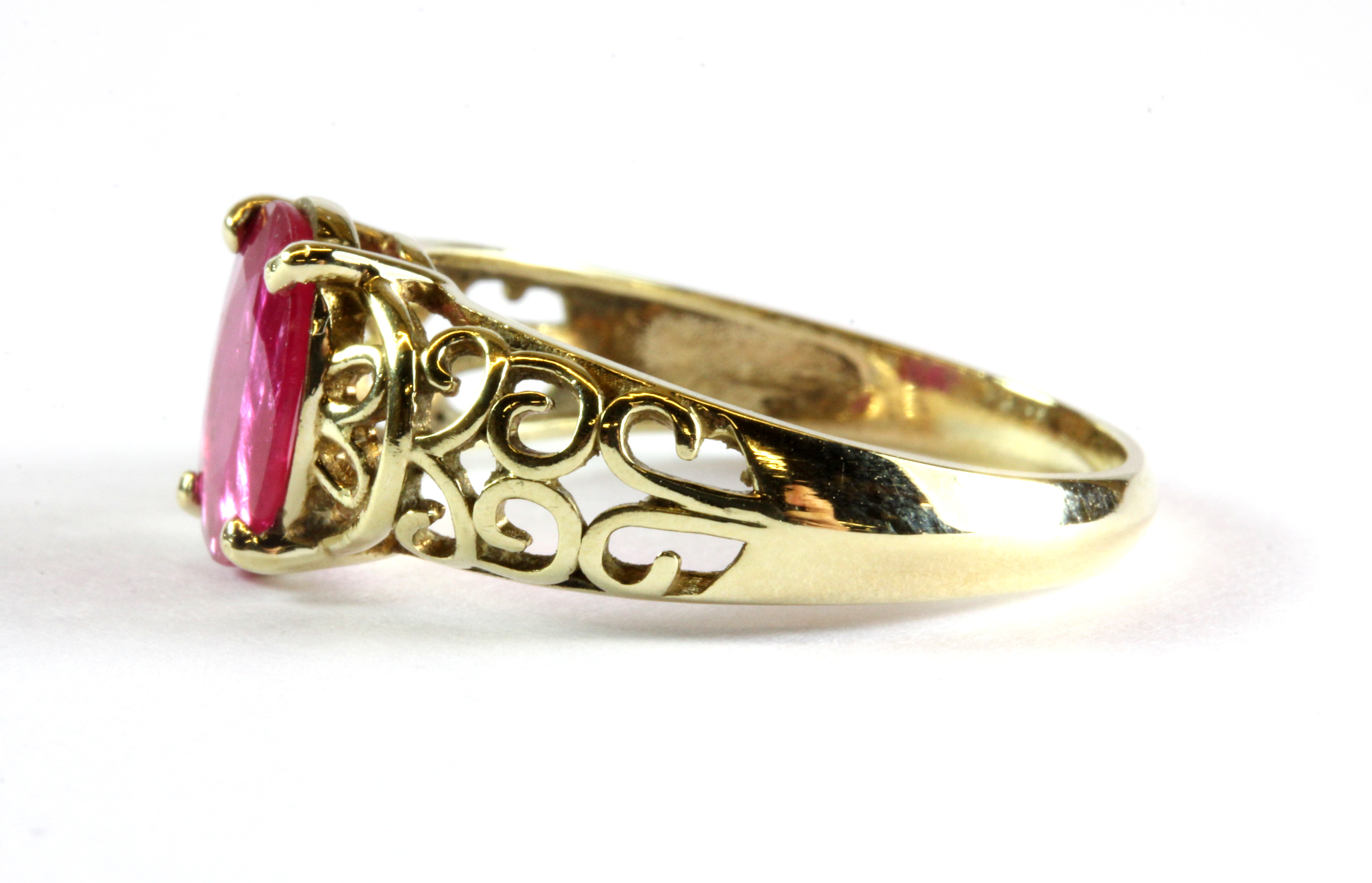 A 9ct yellow gold ring set with a 1.3ct oval cut ruby, (P.5). - Image 2 of 3