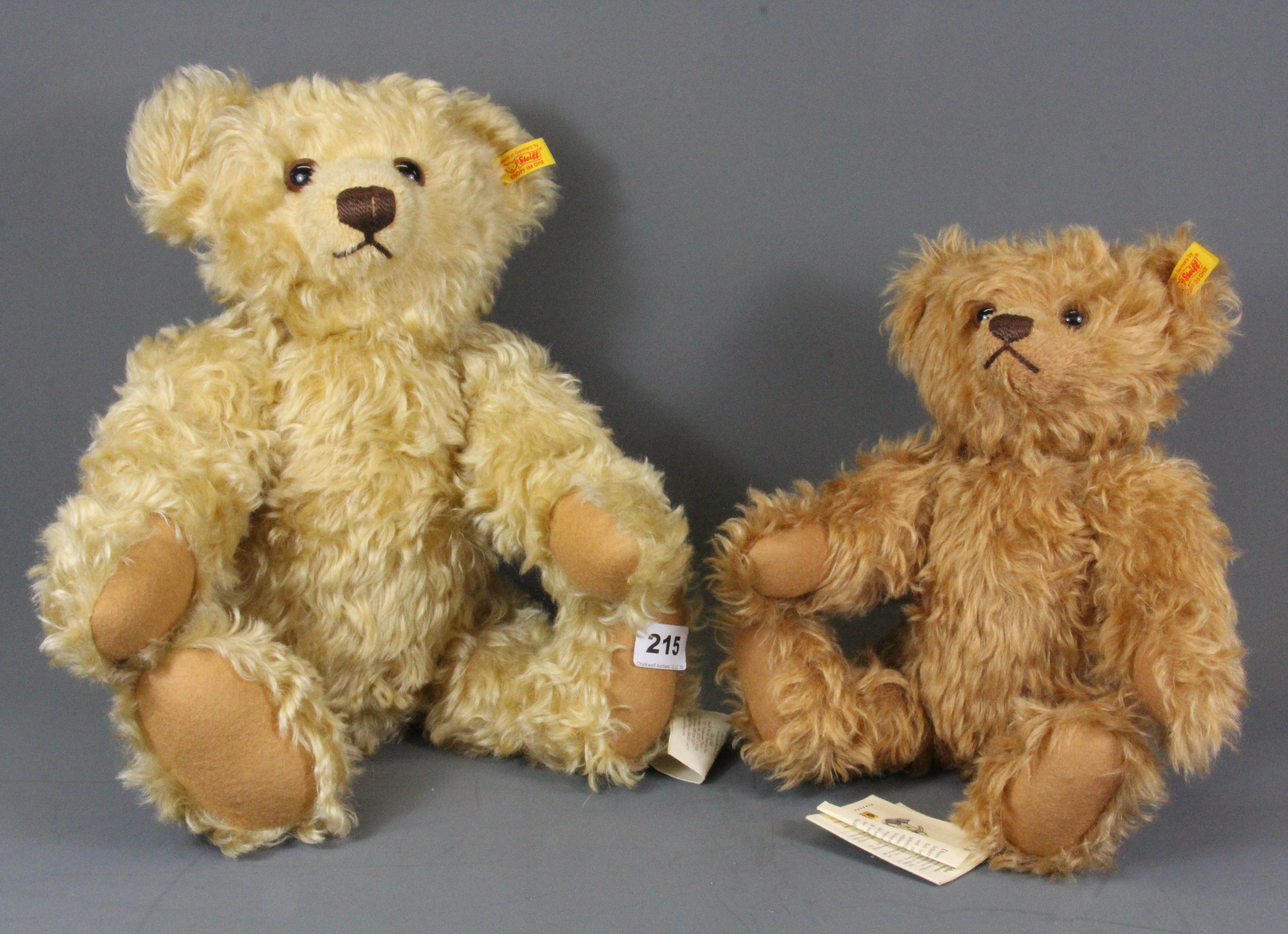 Two Steiff teddy bears, largest 46cm.