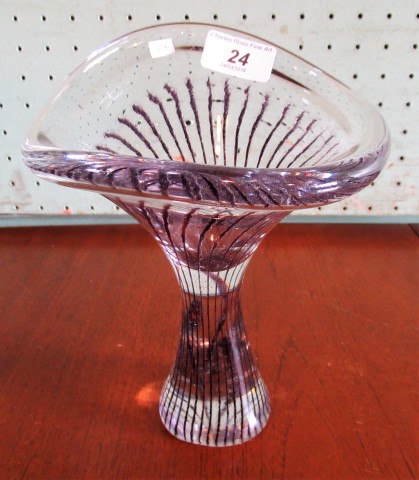 An Italian studio glass vase. Condition Report: 21cm high.