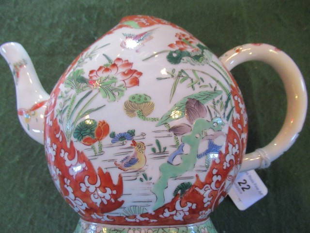 A 19th century Chinese porcelain peach form Cadogan teapot, painted in the Famille Verte palette. - Image 2 of 5