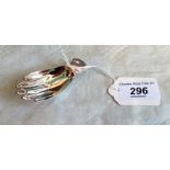 A 1970's silver hand form caddy spoon, Sheffield 1971.