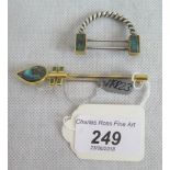 Pippa Ramsay-Rae: A bi-coloured 18ct gold and boulder opal brooch,