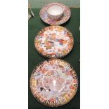 Four Crown Derby plates, together with a Chinese bowl and dish,