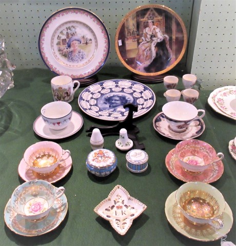 A large collection of miscellaneous china to include: Royal Doulton plates depicting H.