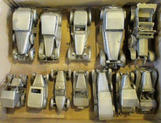 A collection of twelve metal model vintage cars, Daimler Double-Six,