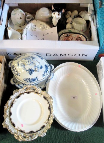 A quantity of miscellaneous china.