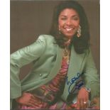 Natalie Cole signed 10x8 colour photo. American singer, voice actress, songwriter, and actress.