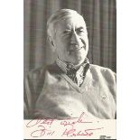 Bill Pertwee signed 6x4 b/w photo. 21 July 1926 - 27 May 2013 was an English comedy actor. He was