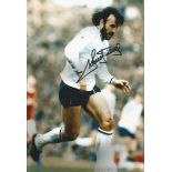 Ricky Villa signed 12x8 colour photo. Argentine football coach and former professional midfielder.