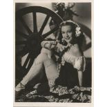 Jean Kent signed 10x8 b/w photo. 29 June 1921, 30 November 2013 was an English film and television