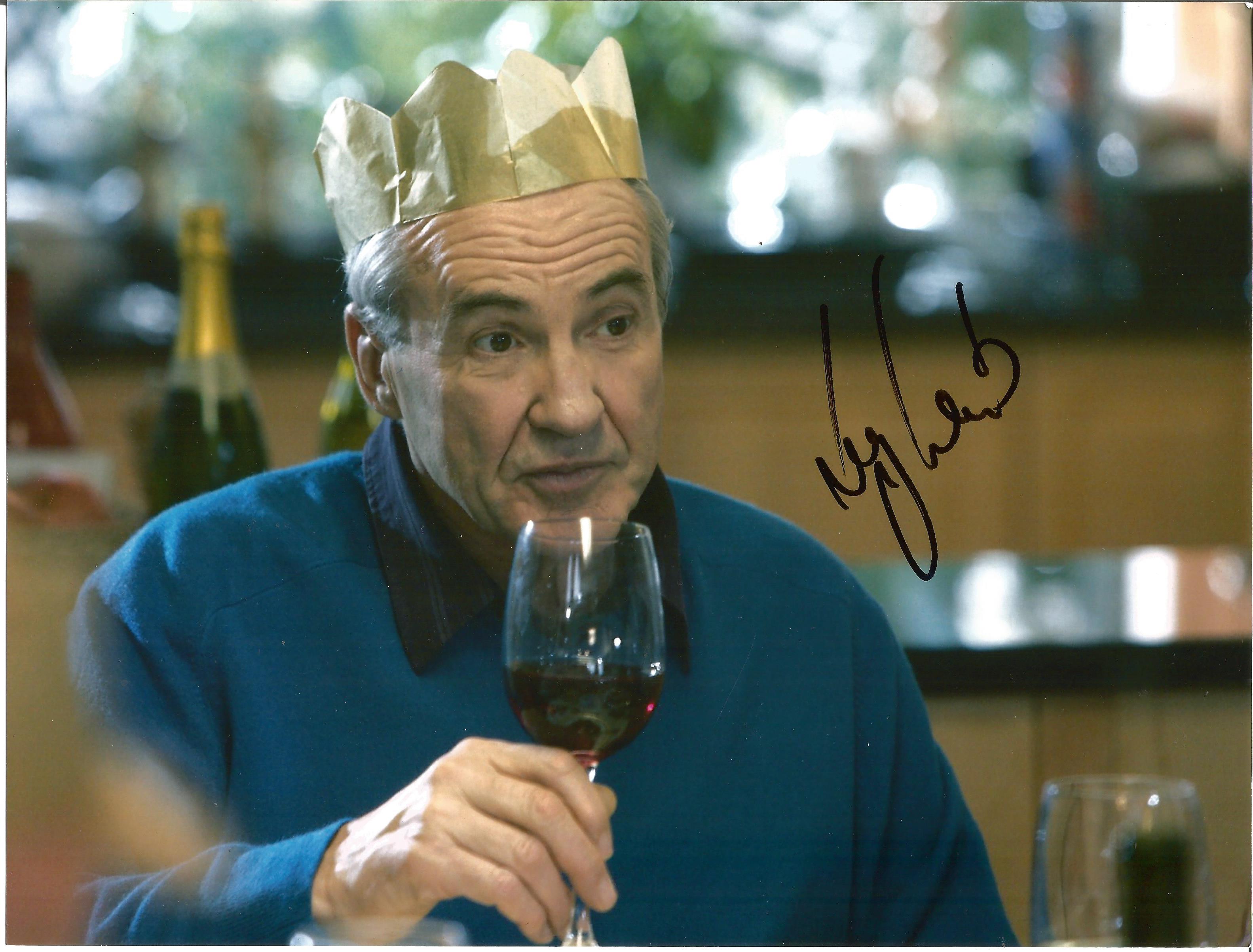 Actors signed collection. 15 10x8 photos. Some of names included are Larry Lamb, Shane Richie,