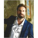 Alfie Boe Singer Signed 8x10 Photo. Good Condition. We combine postage on multiple winning lots